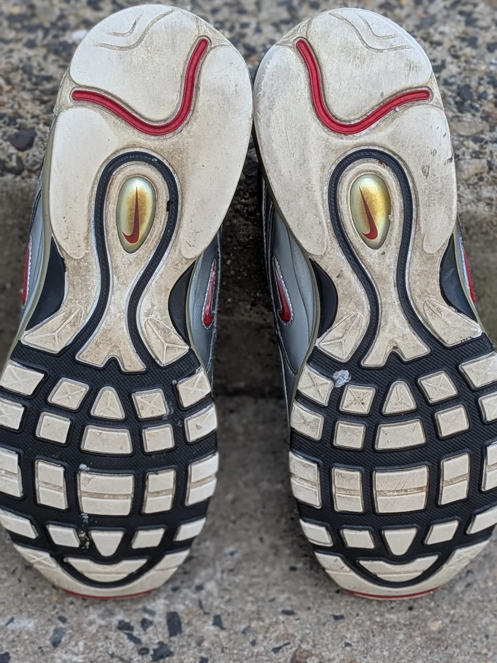 Nike iconic air
